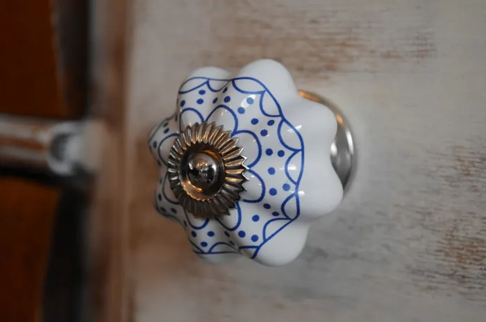Produto: puxador de ceramica com design exclusivo
